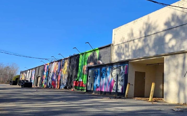 Pictures of Retail property located at 220 West Kings Highway, Eden, NC 27288 for lease - image #1
