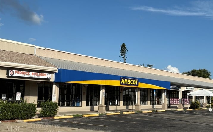 Pictures of Retail property located at 5900 S Tamiami Trl, Sarasota, FL 34231 for lease - image #1