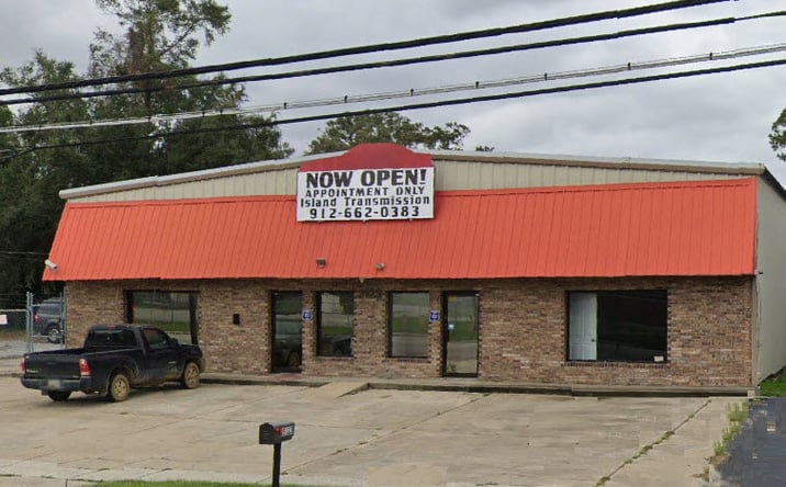 Pictures of Retail property located at 3123 Norwich St, Brunswick, GA 31520 for lease - image #1