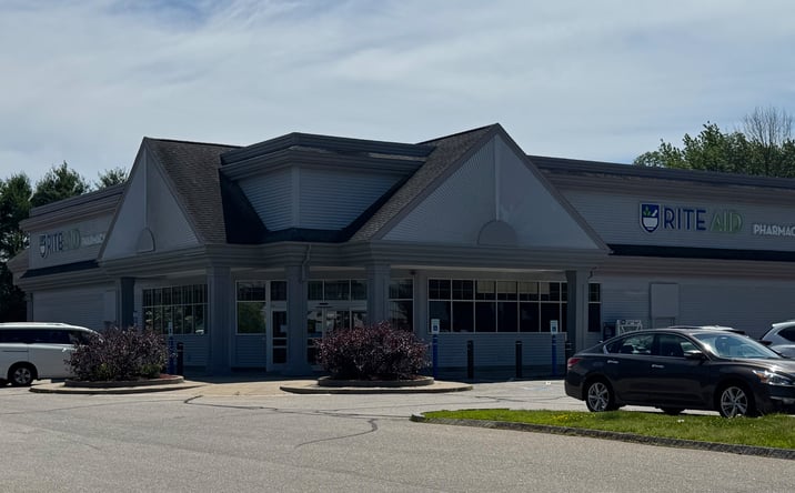 Pictures of Retail property located at 341 High St, Somersworth, NH 03878 for lease - image #1
