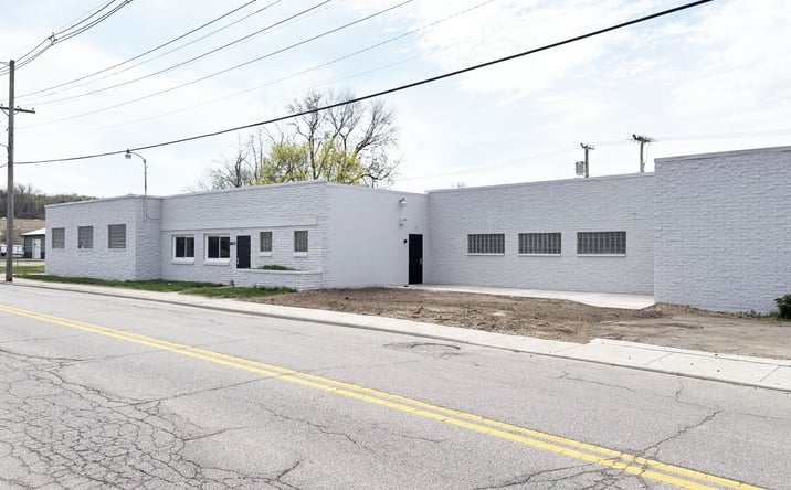 Pictures of Industrial property located at 1017 S Logan St, Mishawaka, IN 46544 for lease - image #1
