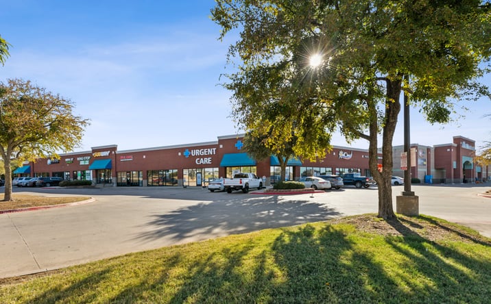 Pictures of Retail property located at 6320 U.S. 287 Frontage Rd, Arlington, TX 76001 for lease - image #1