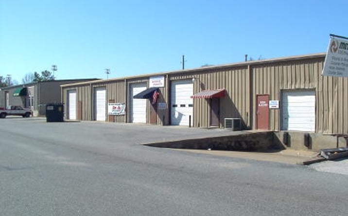 Pictures of Industrial property located at 1002 W Cotton St, Longview, TX 75604 for lease - image #1