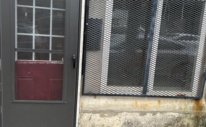 Pictures of Retail, Industrial property located at 5748 Chestnut St, Philadelphia, PA 19139 for lease - image #1