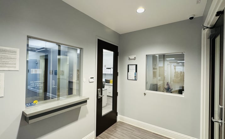 Pictures of Office property located at 1110 Pine Ridge Rd, Naples, FL 34108 for lease - image #1