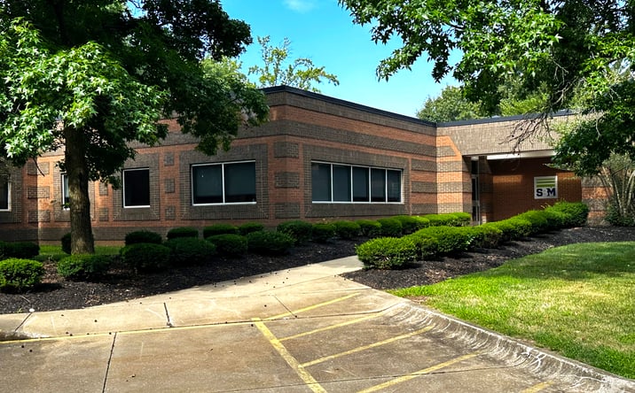 Pictures of Office property located at 1540 Corporate Woods Pkwy, Uniontown, OH 44685 for lease - image #1