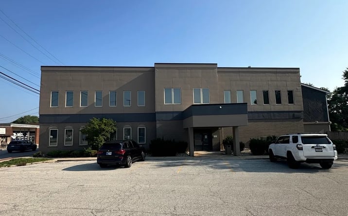 Pictures of Office property located at 139 S Broad St, Griffith, IN 46319 for lease - image #1