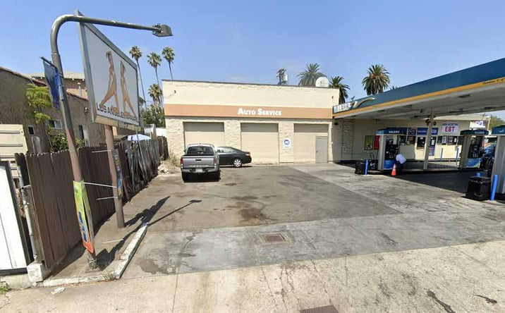 Pictures of Retail property located at 2339 S La Brea Ave, Los Angeles, CA 90016 for lease - image #1