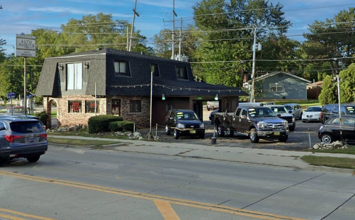 Pictures of Retail, Special Purpose property located at 670 Northwest Hwy, Fox River Grove, IL 60021 for lease - image #1