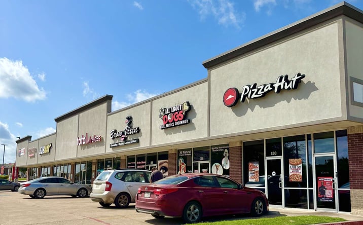 Pictures of Retail property located at 910 E Main St, Midlothian, TX 76065 for lease - image #1