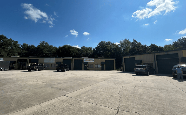 Pictures of Industrial property located at 5919 SE 68th St, Ocala, FL 34472 for lease - image #1