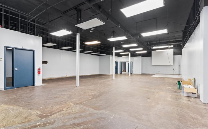Pictures of Retail, Office, Special Purpose property located at 315 Jefferson St, Burlington, IA 52601 for lease - image #1