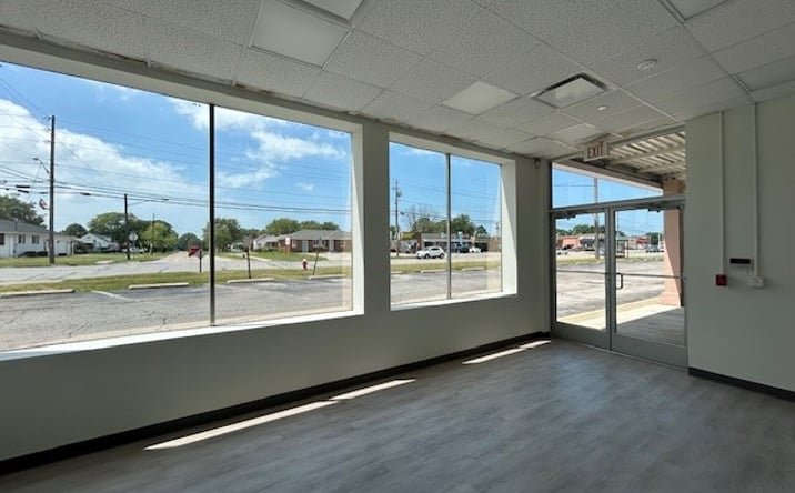 Pictures of Retail, Office property located at 1115 Meister Rd, Lorain, OH 44052 for lease - image #1