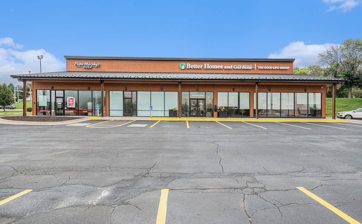 Pictures of Office, Retail, Restaurant property located at 12 Menard Drive, Council Bluffs, IA 51503 for lease - image #1