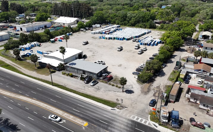 Pictures of Industrial property located at 3929 S 50th St, Tampa, FL 33619 for lease - image #1