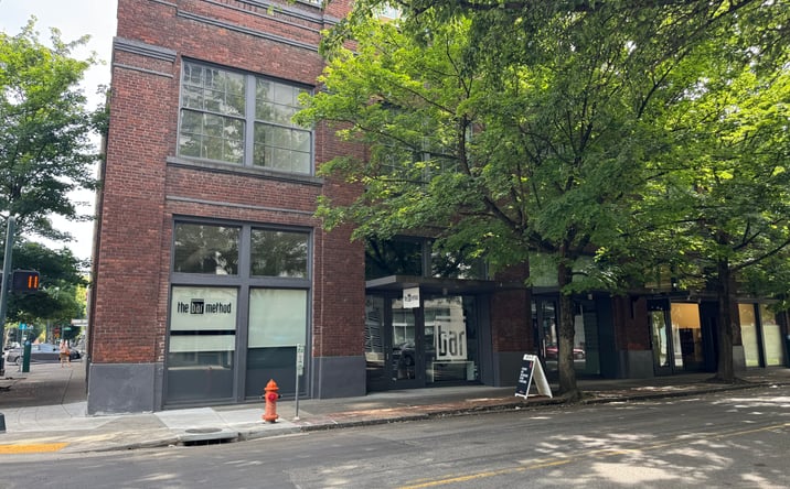Pictures of Retail, Office property located at 910 NW Hoyt St., Portland, OR 97209 for lease - image #1
