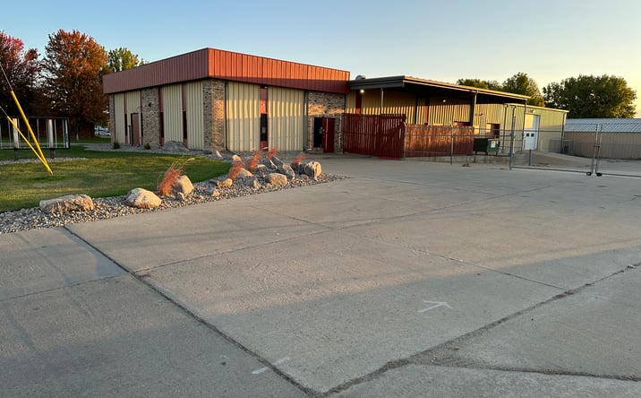 Pictures of Office, Industrial property located at 710 N Western Ave, Sioux Falls, SD 57104 for lease - image #1
