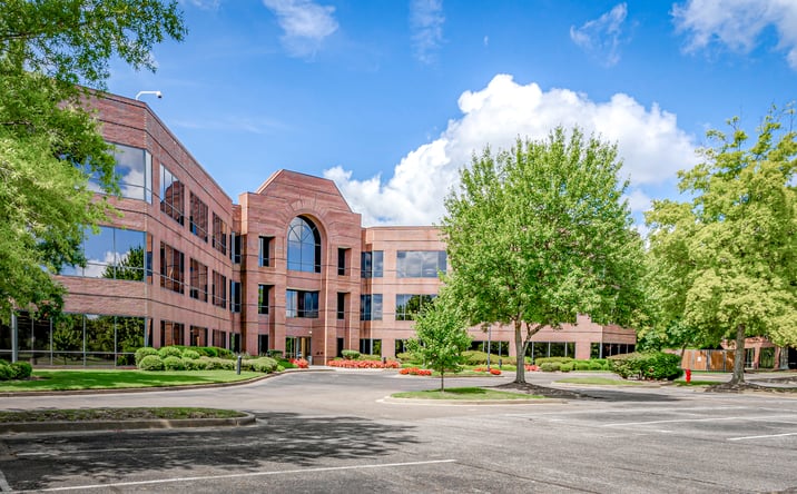 Pictures of Office property located at 8275 Tournament Dr, Memphis, TN 38125 for lease - image #1