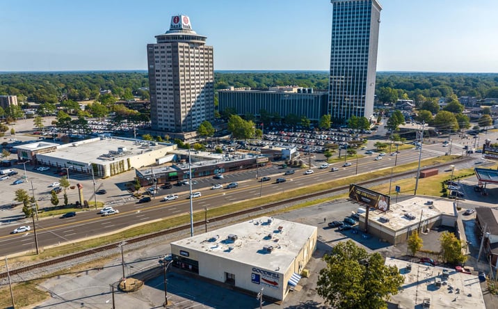 Pictures of Retail, Office property located at 5100 Poplar Ave, Memphis, TN 38137 for lease - image #1