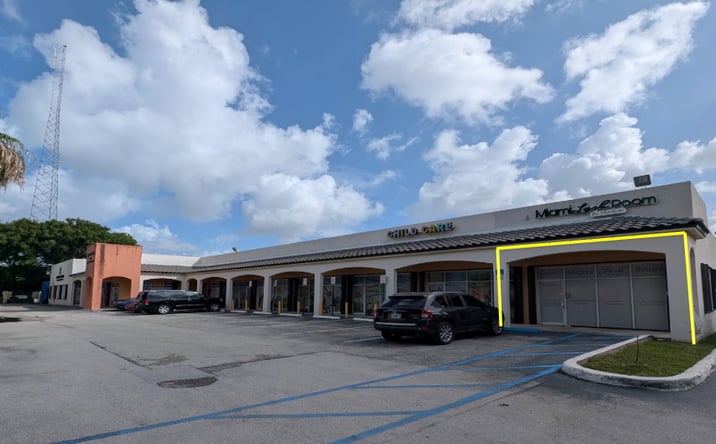 Pictures of Retail property located at 12975 W Okeechobee Rd, Hialeah Gardens, FL 33018 for lease - image #1
