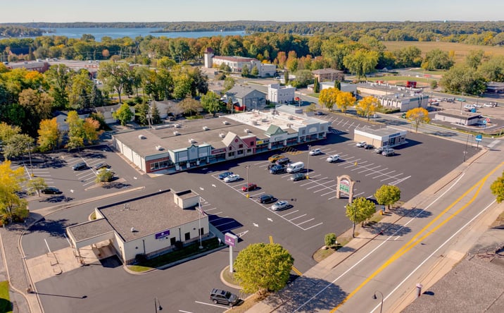 Pictures of Retail property located at 5217 Shoreline Dr, Mound, MN 55364 for lease - image #1