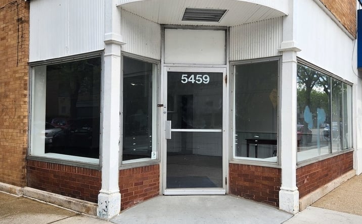 Pictures of Retail property located at 5459 N Broadway Street, Chicago, IL 60640 for lease - image #1