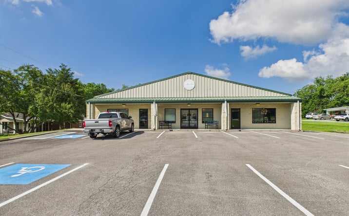 Pictures of Retail, Office property located at 15610 Porterfield Hwy, Abingdon, VA 24210 for lease - image #1