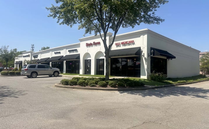 Pictures of Retail property located at 1215-1227 S Germantown Rd, Memphis, TN 38138 for lease - image #1