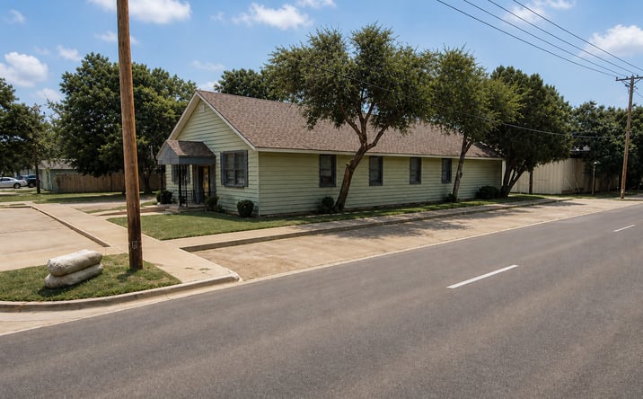 Pictures of Retail, Office, Special Purpose property located at 2435 24th Street, Lubbock, TX 79411 for lease - image #1
