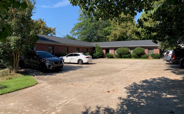 Pictures of Retail, Office property located at 10 Midtown Park, Mobile, AL 36606-4148 for lease - image #1