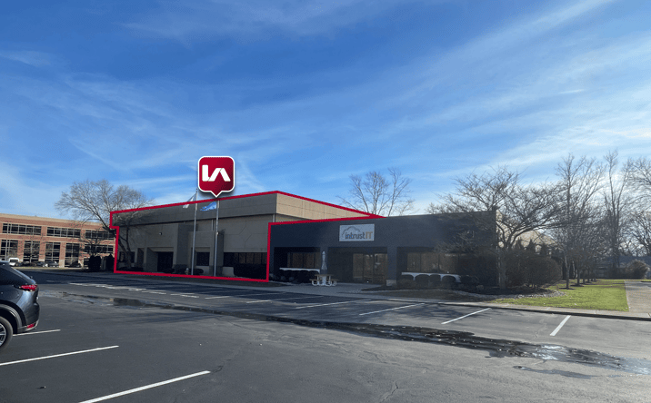 Pictures of Office property located at 9852 Redhill Dr, Cincinnati, OH 45242 for lease - image #1