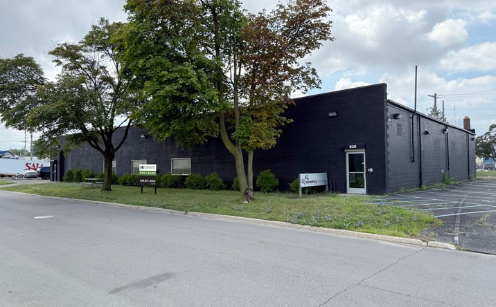 Pictures of Industrial property located at 930 E Lewiston Ave, Ferndale, MI 48220 for lease - image #1