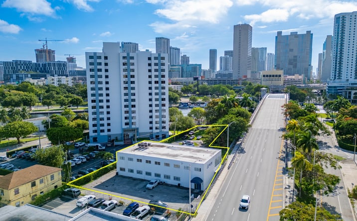 Pictures of Office property located at 529 W Flagler St, Miami, FL 33130 for lease - image #1