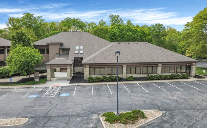 Pictures of Office property located at 8080 Ravines Edge Ct, Columbus, OH 43235 for lease - image #1