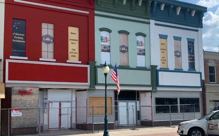 Pictures of Office, Restaurant property located at 41 S CENTRAL Street, Jacksonville, IL 62650 for lease - image #1