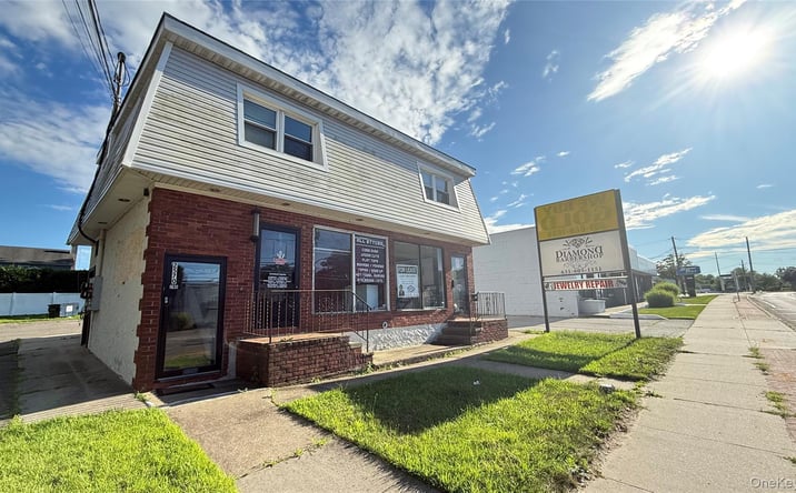 Pictures of Retail property located at 2570 Middle Country Road, Brookhaven, NY 11720 for lease - image #1