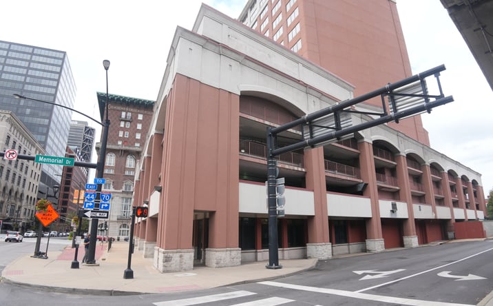 Pictures of Restaurant property located at 333 Washington Ave, St. Louis, MO 63102 for lease - image #1