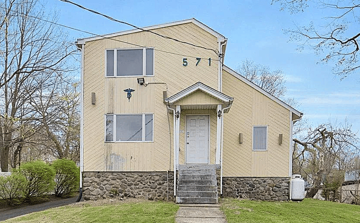 Pictures of Office property located at 571 Wolcott St, Wolcott, CT 06705 for lease - image #1