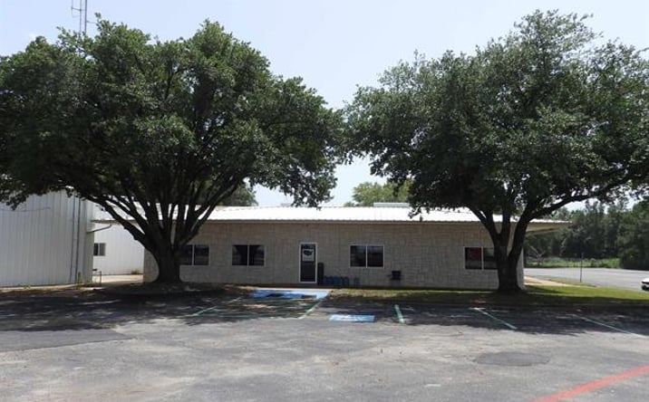 Pictures of Office, Industrial, Land property located at 2005 Tile Factory Rd, Palestine, TX 75801 for lease - image #1