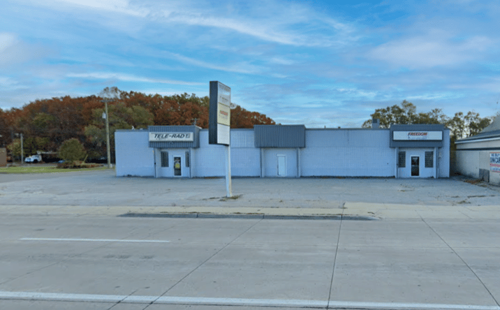Pictures of Retail, Office property located at 1387 E Laketon Ave, Muskegon, MI 49442 for lease - image #1