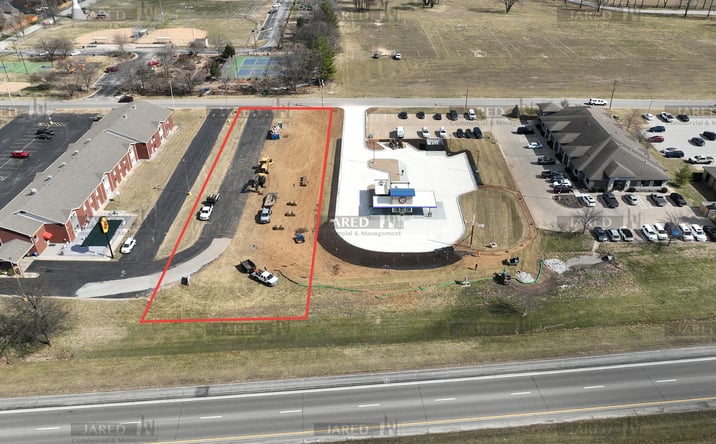 Pictures of Land property located at 415 N Massey Blvd, Nixa, MO 65714 for lease - image #1
