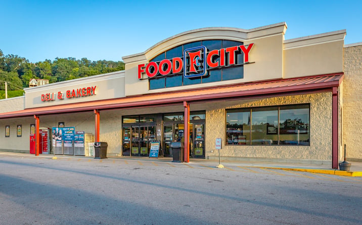 Pictures of Retail property located at 319 Chickamauga Ave, Rossville, GA 30741 for lease - image #1