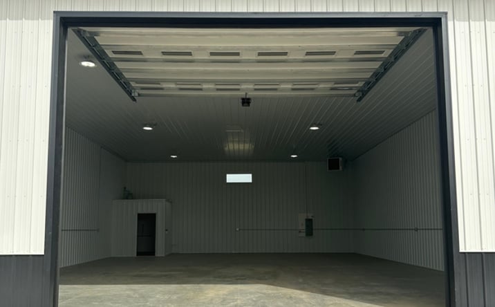 Pictures of Retail, Office, Industrial property located at 20557 Grace Ave, Pierre, SD 57501 for lease - image #1