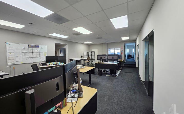 Pictures of Retail, Industrial property located at 930 Innes Ave, SF, CA 94124 for lease - image #1
