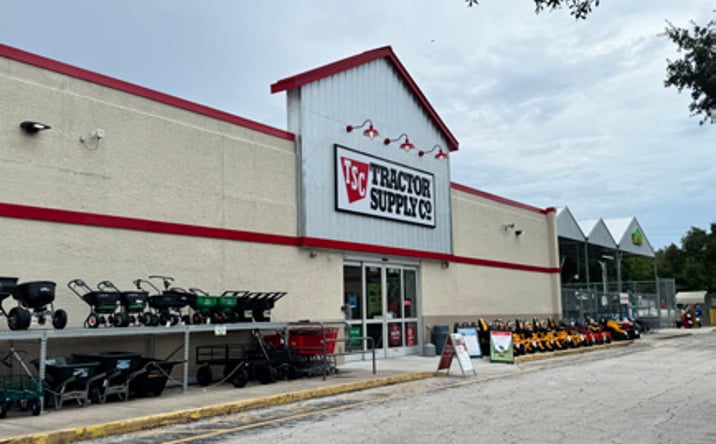 Pictures of Retail property located at 1501 U.S. Rte 1, Vero Beach, FL 32960 for lease - image #1
