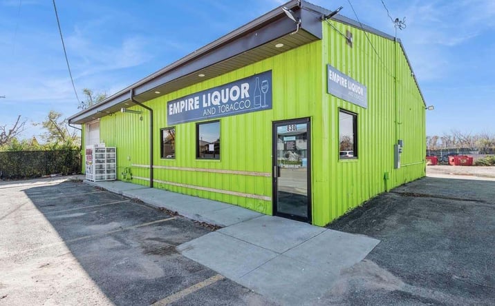 Pictures of Retail, Office property located at 830 Robins Road, Hiawatha, IA 52233 for lease - image #1