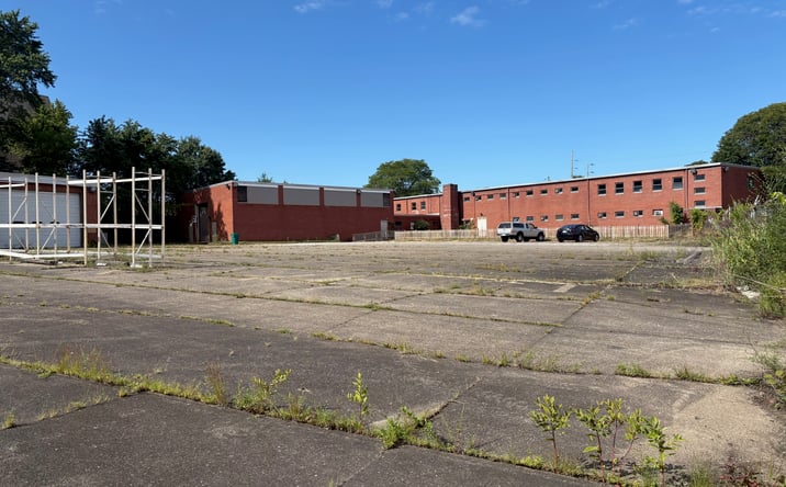 Pictures of Land property located at 1011 Gorge Blvd, Akron, OH 44310 for lease - image #1