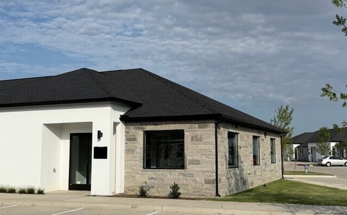 Pictures of Office property located at 6000 Alma Rd, McKinney, TX 75070 for lease - image #1