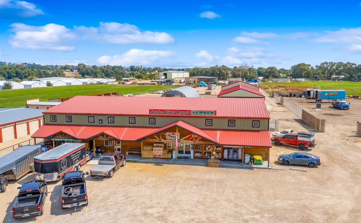 Pictures of Retail, Industrial, Restaurant property located at 328 US-95, Homedale, ID 83628 for lease - image #1