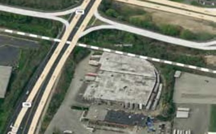 Pictures of Industrial property located at 595 Broadhollow Rd, Farmingdale, NY 11735 for lease - image #1